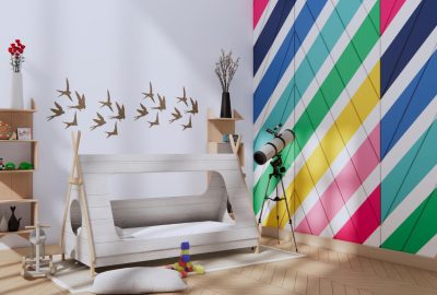 Rayures et fantaisie : les meilleurs designs de papier peint pour enfants